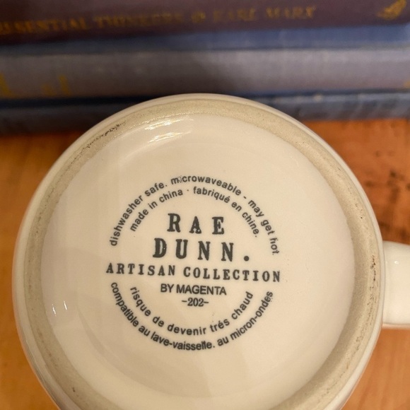 𝅺rae Dunn coffee mug - Picture 2 of 3
